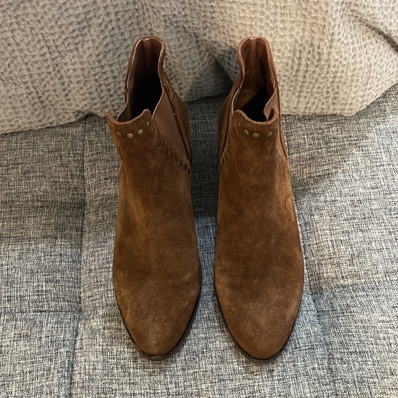 Steve Madden booties - Picture 2 of 4